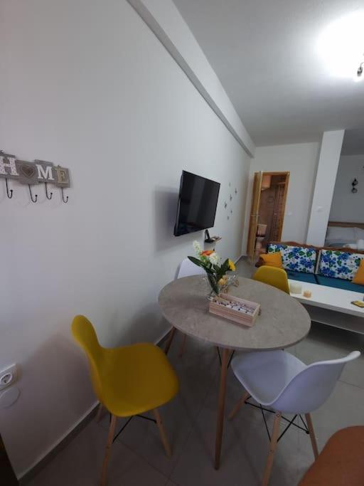 Kapsala's Family Apartment *